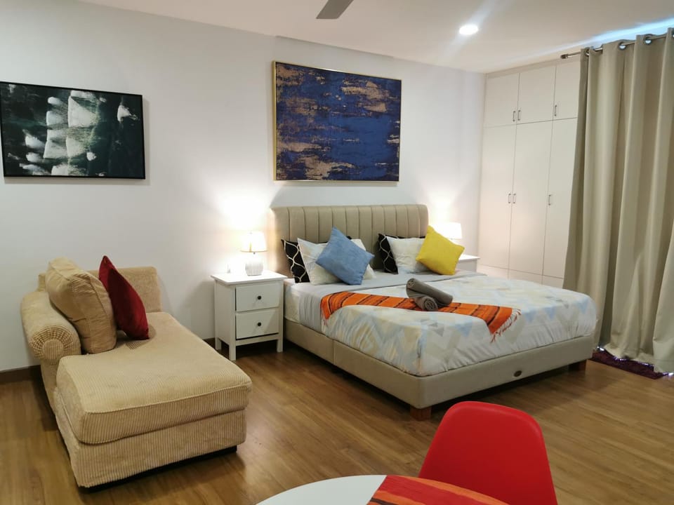 Apple Home 2 at Menara Simfoni, King Size Bed, Cheras, Nexflix, Wifi, Parking Apartment in Negeri Sembilan, Malaysia