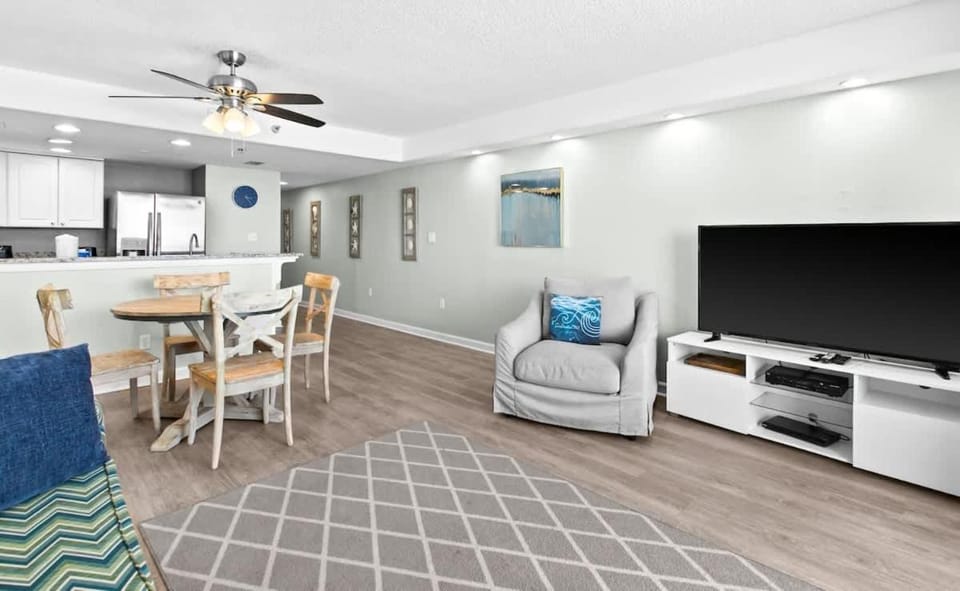 SunDestin Resort Unit 0302 House in Destin