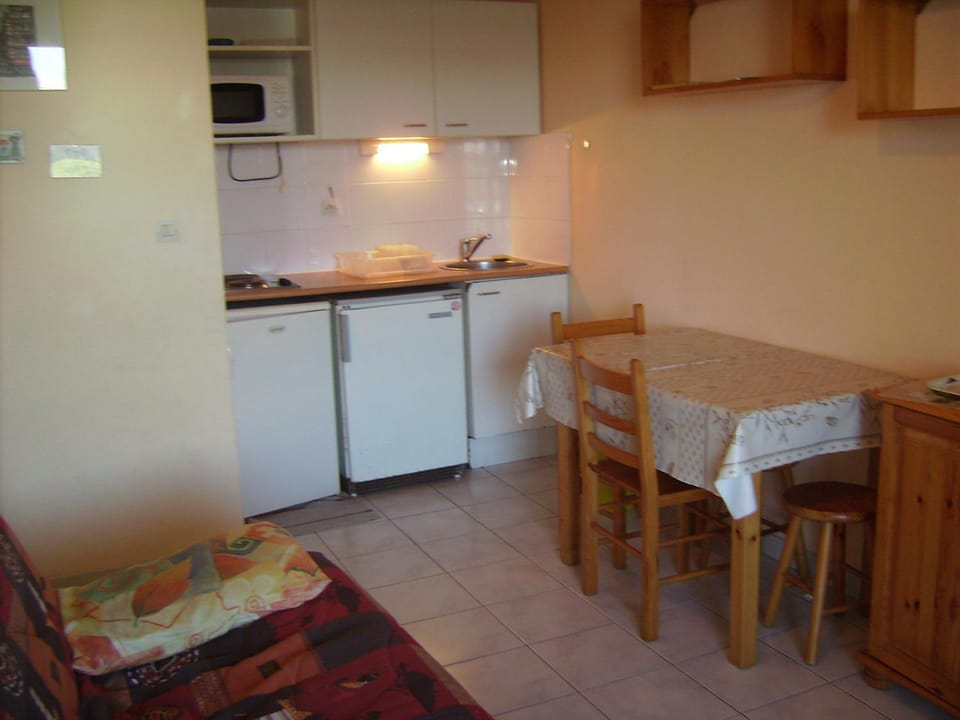 T2 cabine 35m² avec terrasse, climatisation et parking à Sète - FR-1-472-128 Cabin in Occitanie