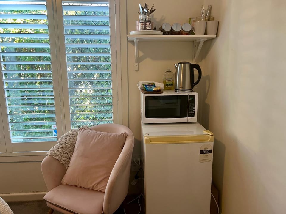 Monterey Guest Studio near Hospitals, Beach and Airport Hotel in Sydney