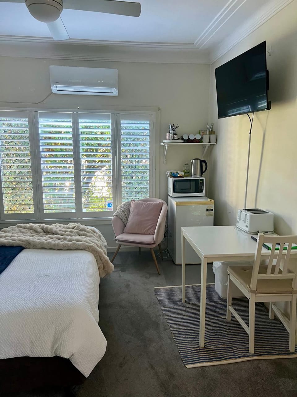 Monterey Guest Studio near Hospitals, Beach and Airport Hotel in Sydney