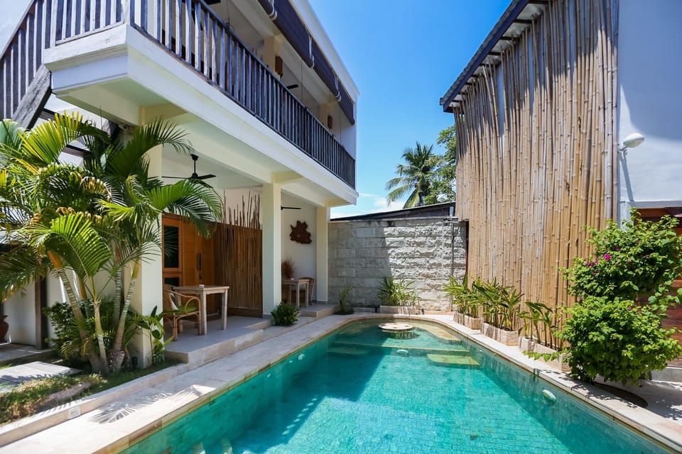 Property building, Swimming pool