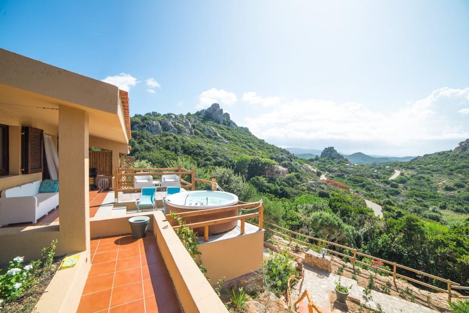 VILLA ALOE Villa in Sardinia