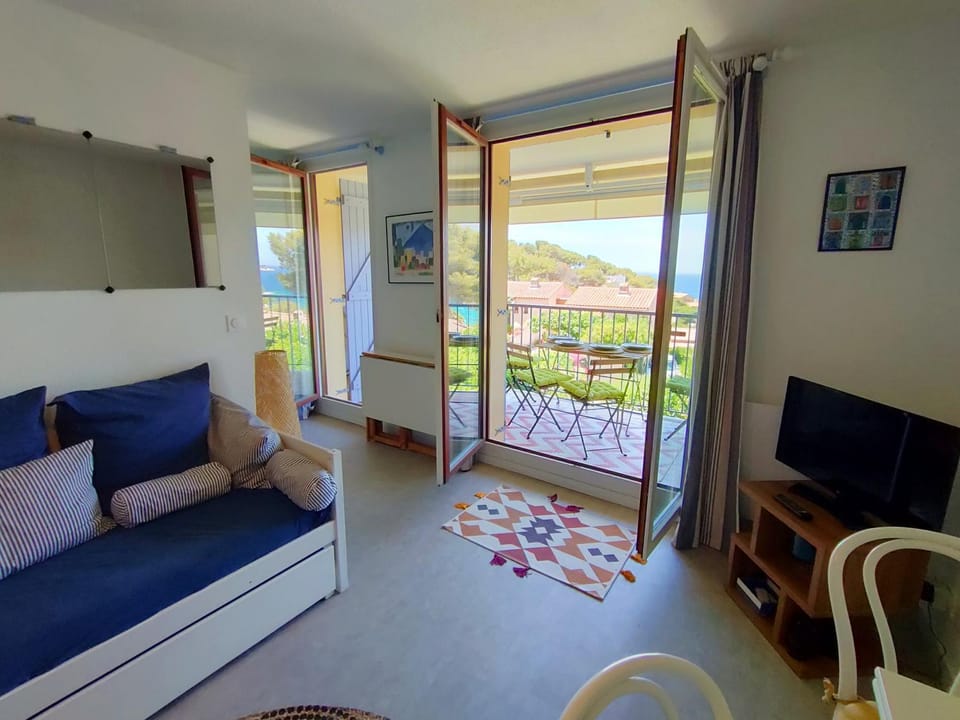 Balcony/Terrace, Living room, Sea view