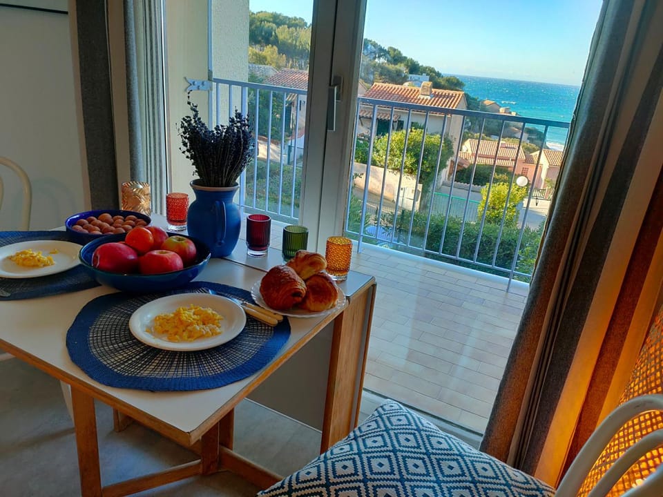 Dining area, Sea view
