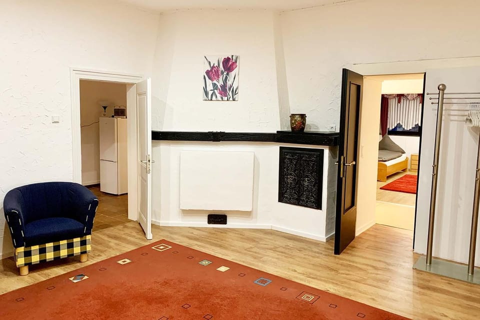 Communal lounge/ TV room, Living room, Seating area