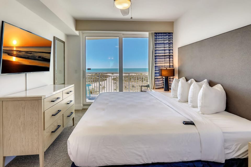 Oceana 202 West House in Treasure Island