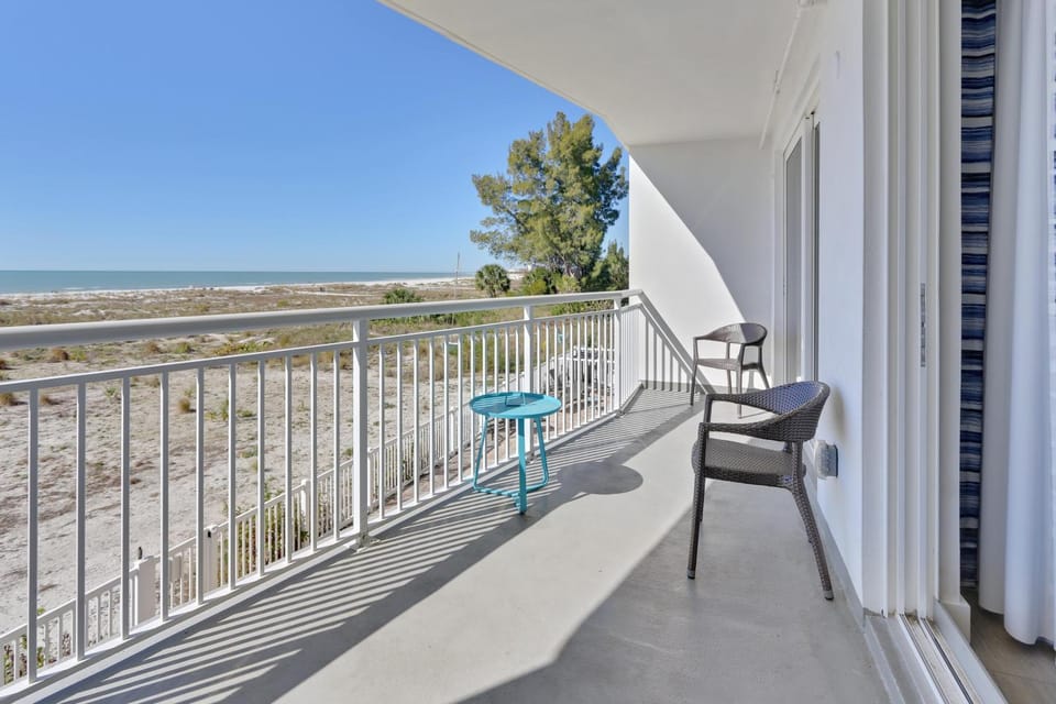 Oceana 202 West House in Treasure Island