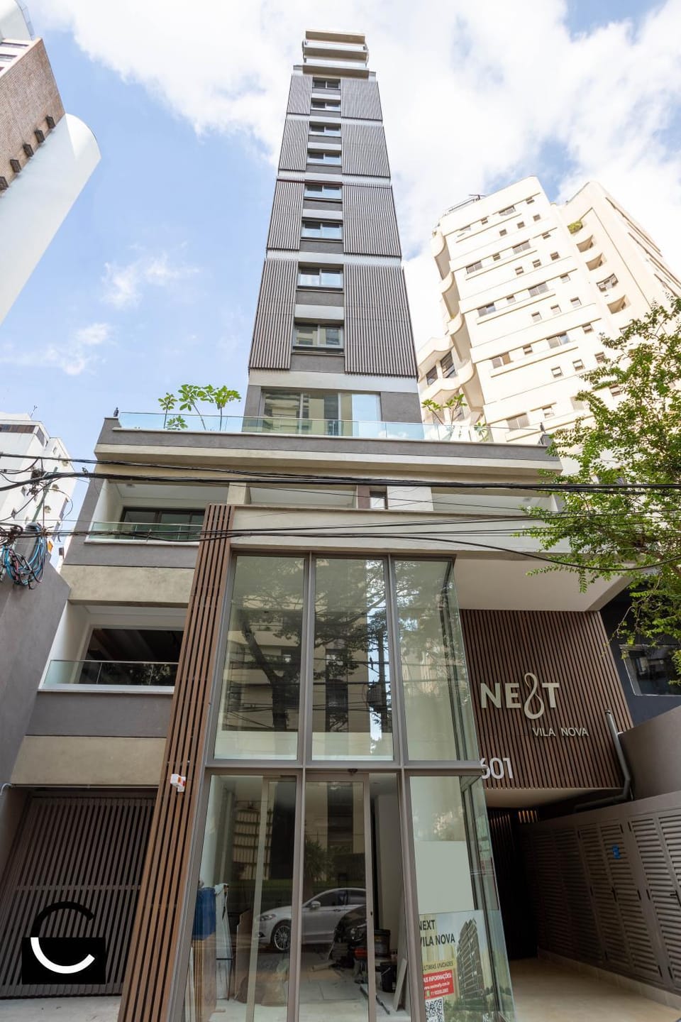 Facade/entrance