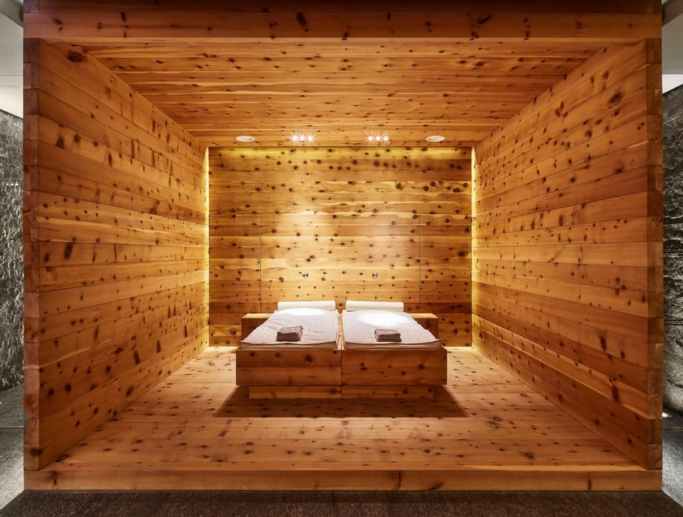Bed, Spa and wellness centre/facilities, Seating area