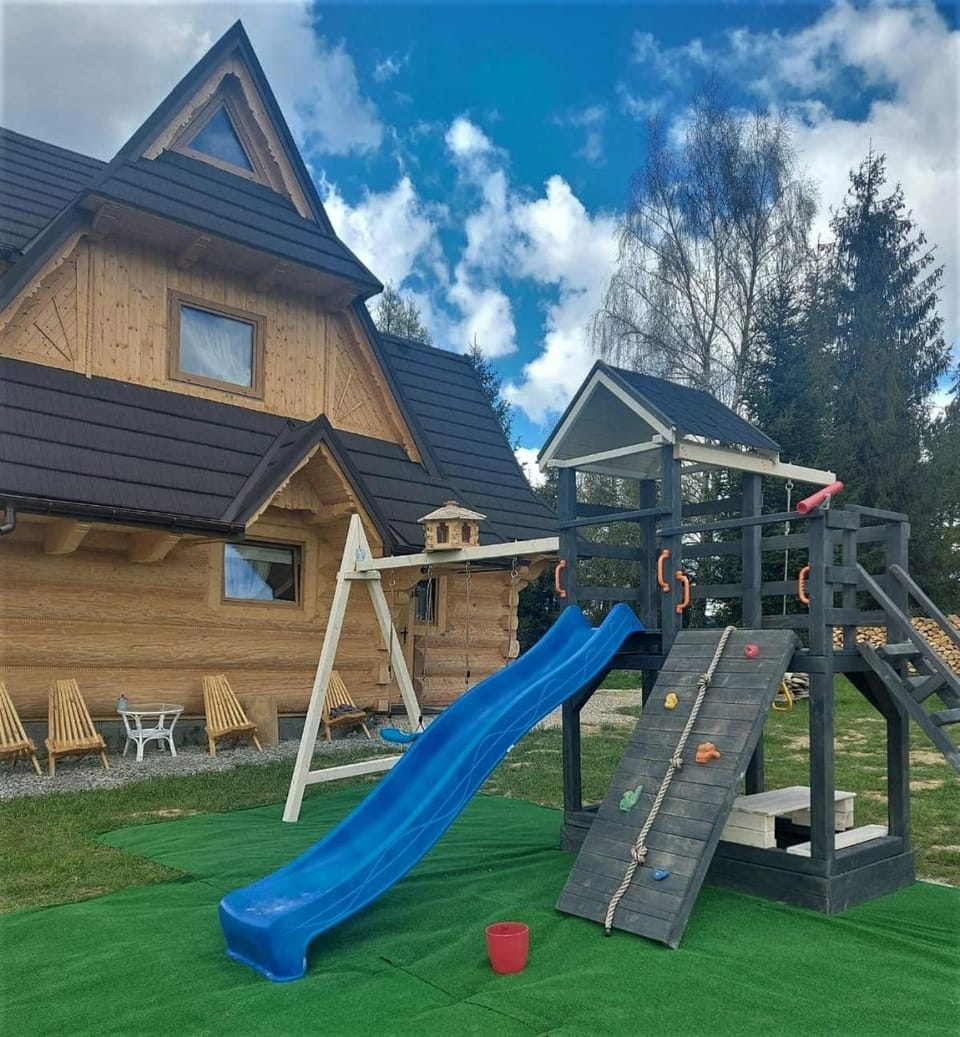 Dom na Wichrowym Wzgórzu Apartment in Lesser Poland Voivodeship