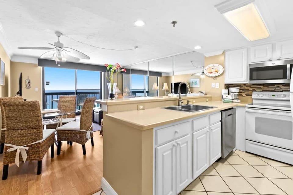 SunDestin Resort Unit 1706 House in Destin