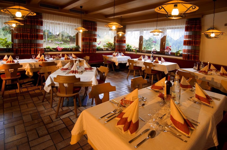 Restaurant/places to eat