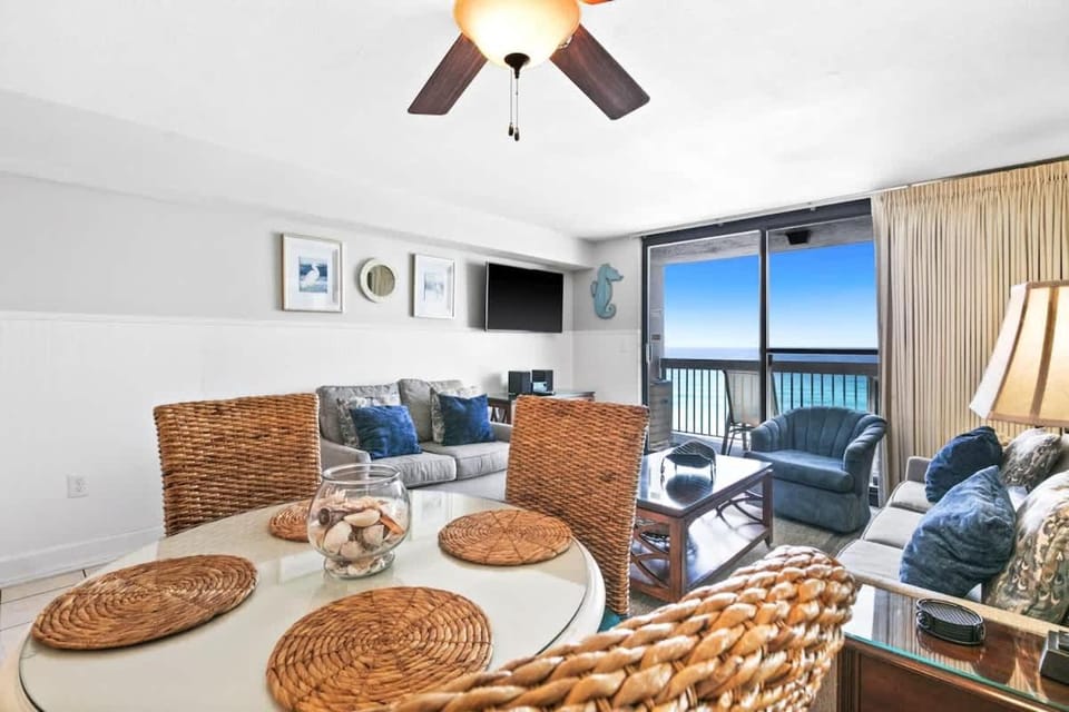 SunDestin Resort Unit 0710 House in Destin