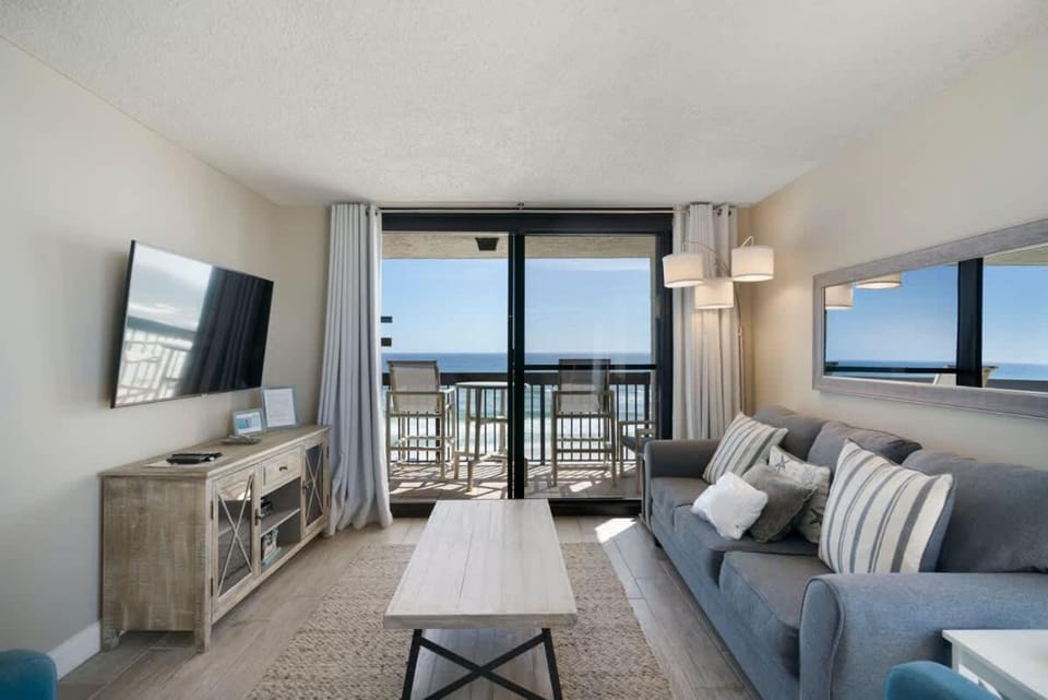 SunDestin Resort Unit 0712 House in Destin