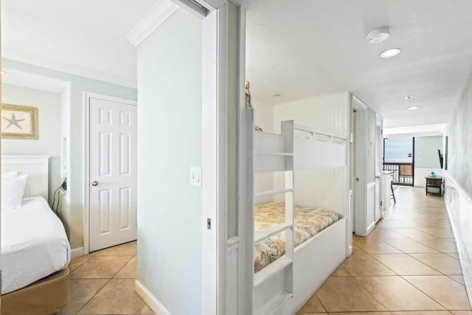 SunDestin Resort Unit 0903 House in Destin