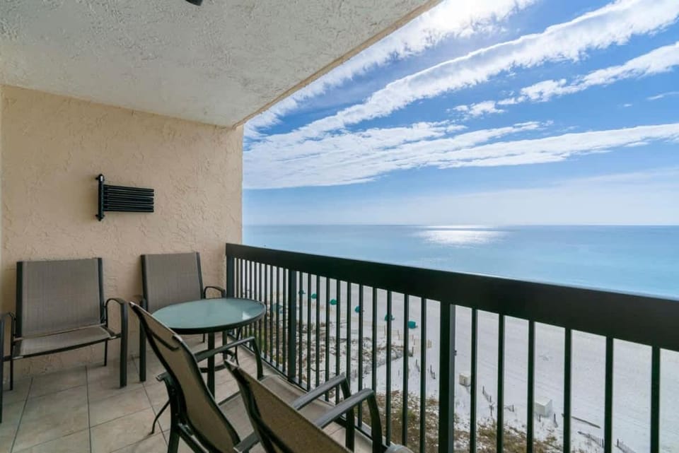 SunDestin Resort Unit 0903 House in Destin