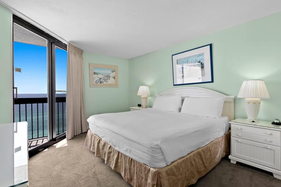 SunDestin Resort Unit 1401 House in Destin