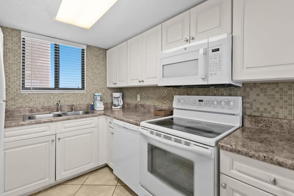 SunDestin Resort Unit 1701 House in Destin