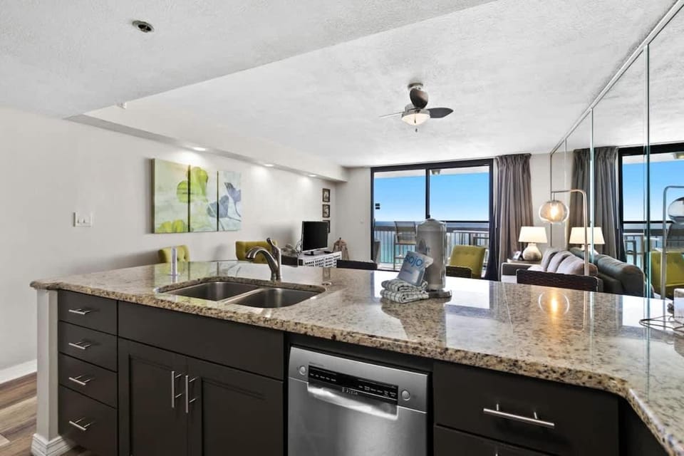 SunDestin Resort Unit 1402 House in Destin