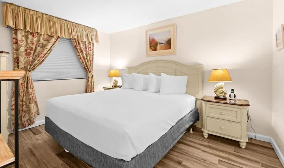 SunDestin Resort Unit 1611 House in Destin