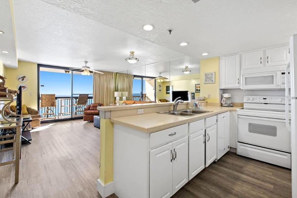 SunDestin Resort Unit 1702 House in Destin
