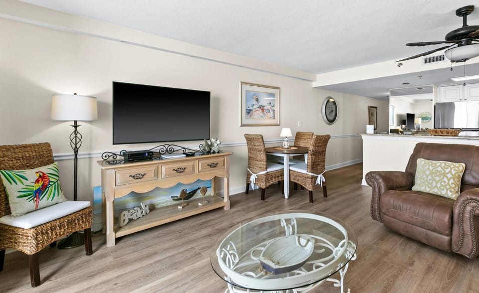 SunDestin Resort Unit 0911 House in Destin