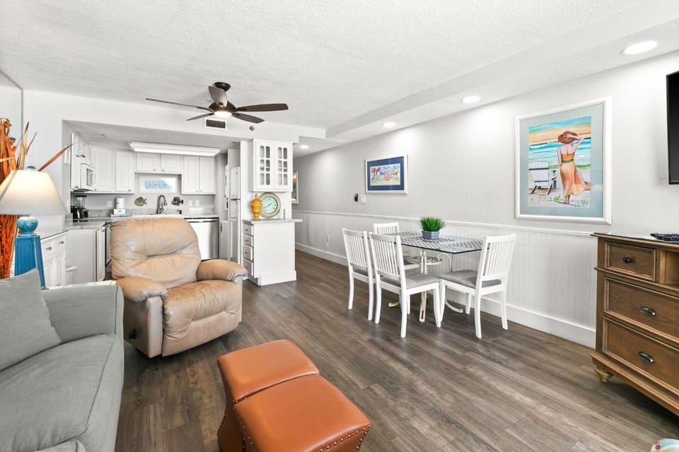 SunDestin Resort Unit 0308 House in Destin