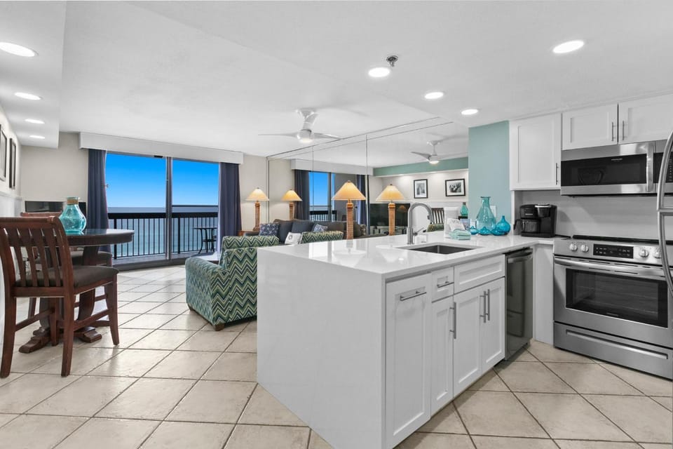 SunDestin Resort Unit 0608 House in Destin