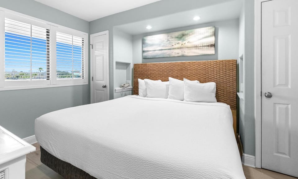 SunDestin Resort Unit 0403 House in Destin