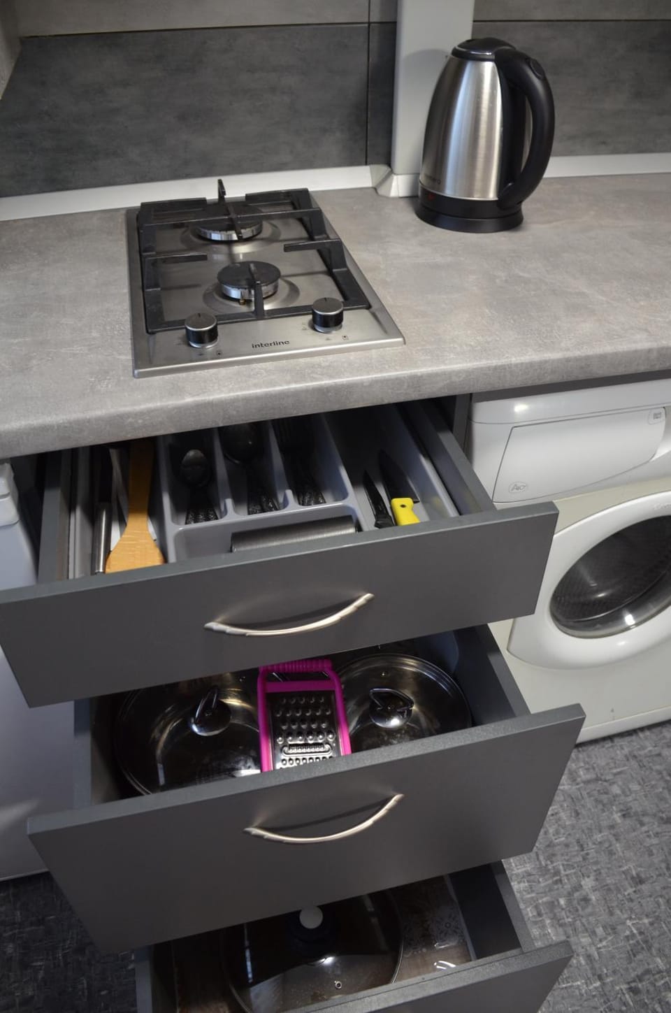Coffee/tea facilities, Kitchen or kitchenette
