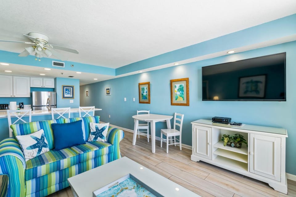 SunDestin Resort Unit 0910 House in Destin