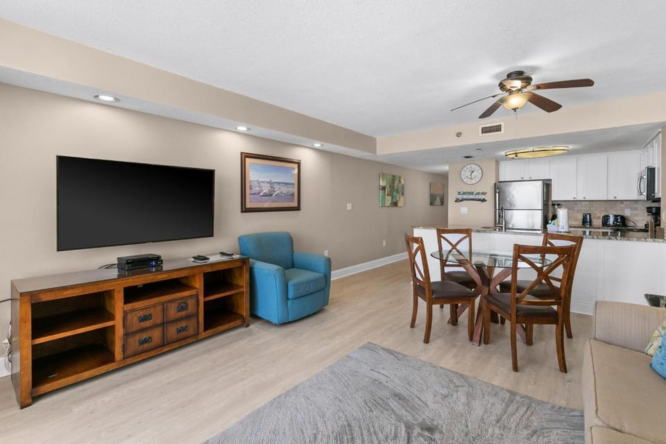 SunDestin Resort Unit 0907 House in Destin