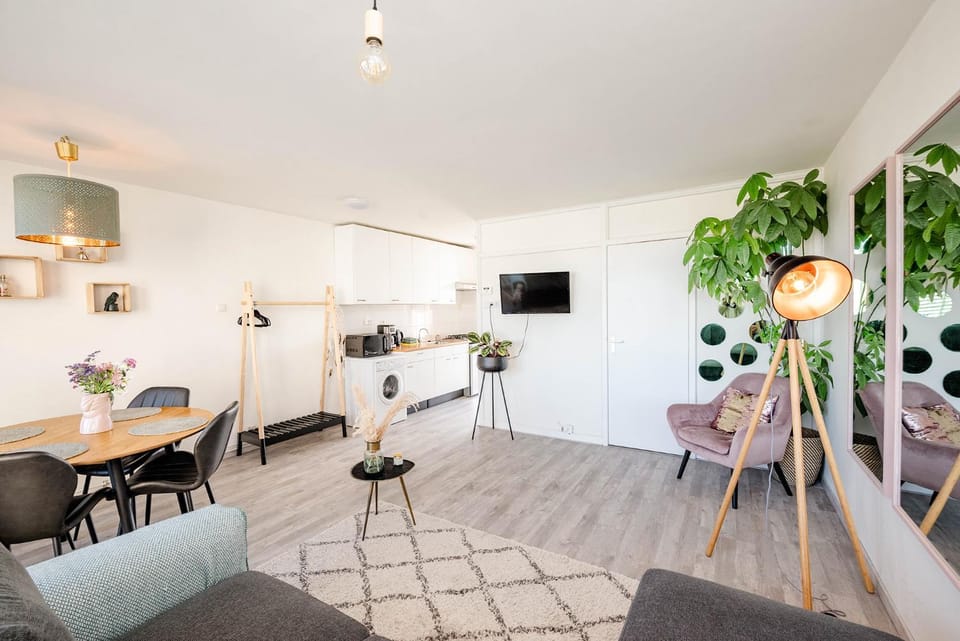 Living room, Dining area, kitchen