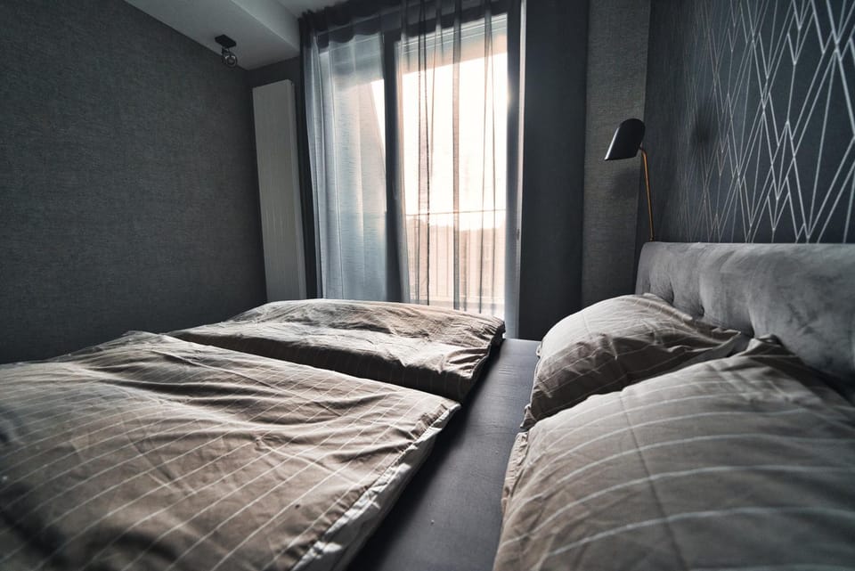 Bed, Balcony/Terrace, Photo of the whole room, Bedroom