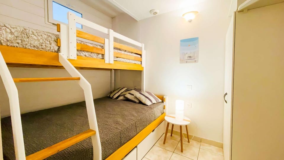 Bed, Photo of the whole room, Bedroom, bunk bed, wardrobe