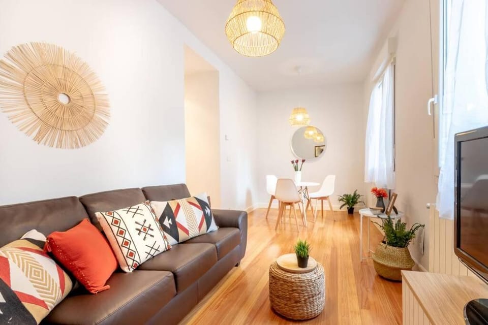 Living room, Lounge or bar