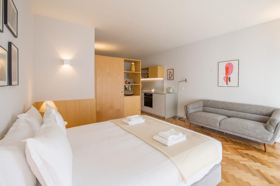 Bed, Living room, Bedroom