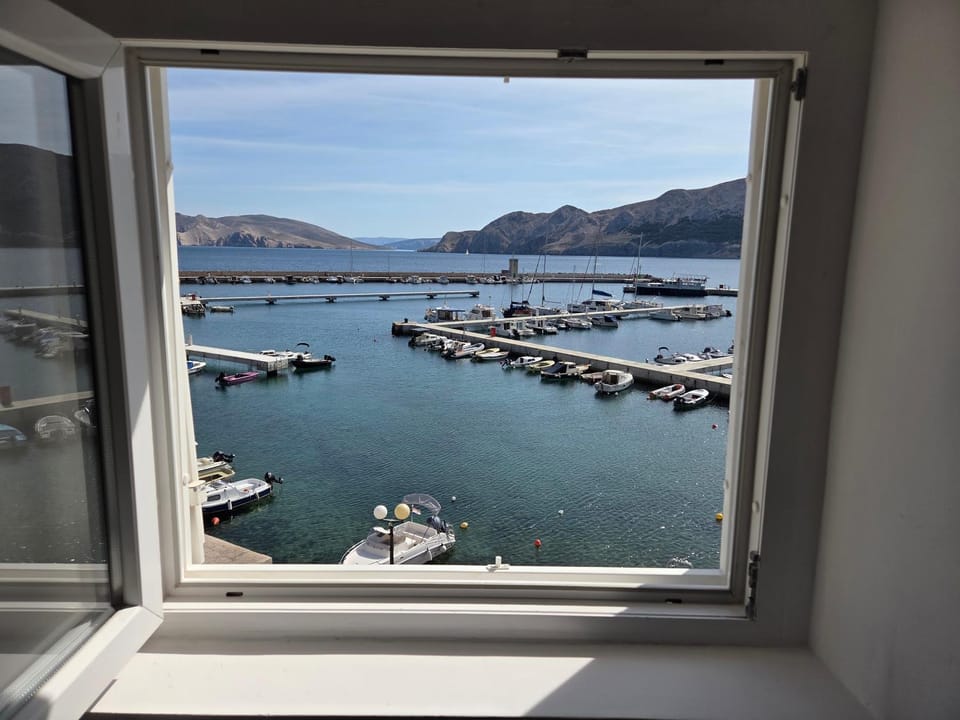 Day, Mountain view, Sea view