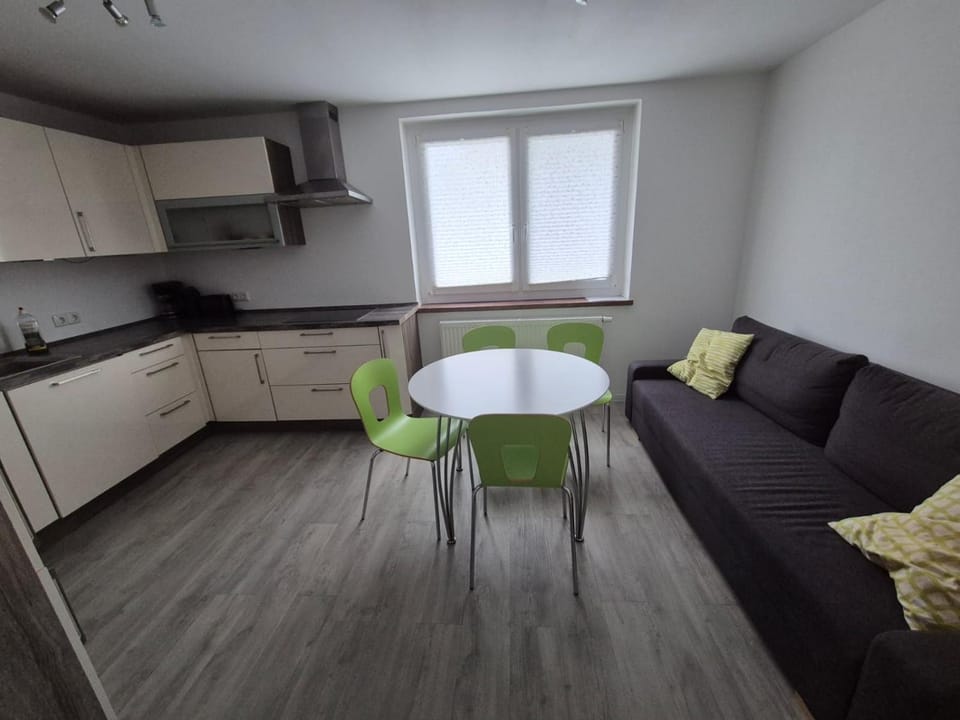 Schöne Ferienwohnung in Landsberg Apartment in Thuringia, Germany