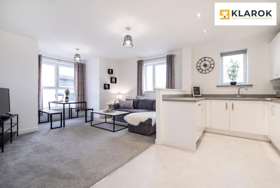 Living room, Photo of the whole room, Seating area, heating, internet, kitchen