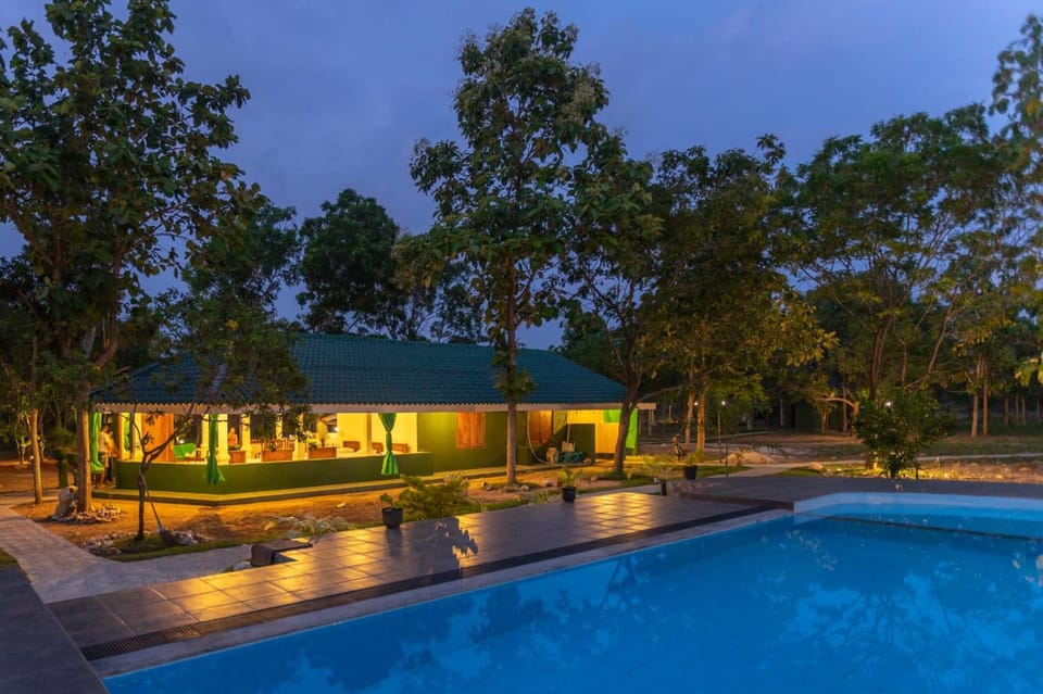 Property building, Garden view, Pool view