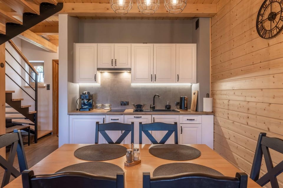 Kitchen or kitchenette, Living room, dishwasher, stove