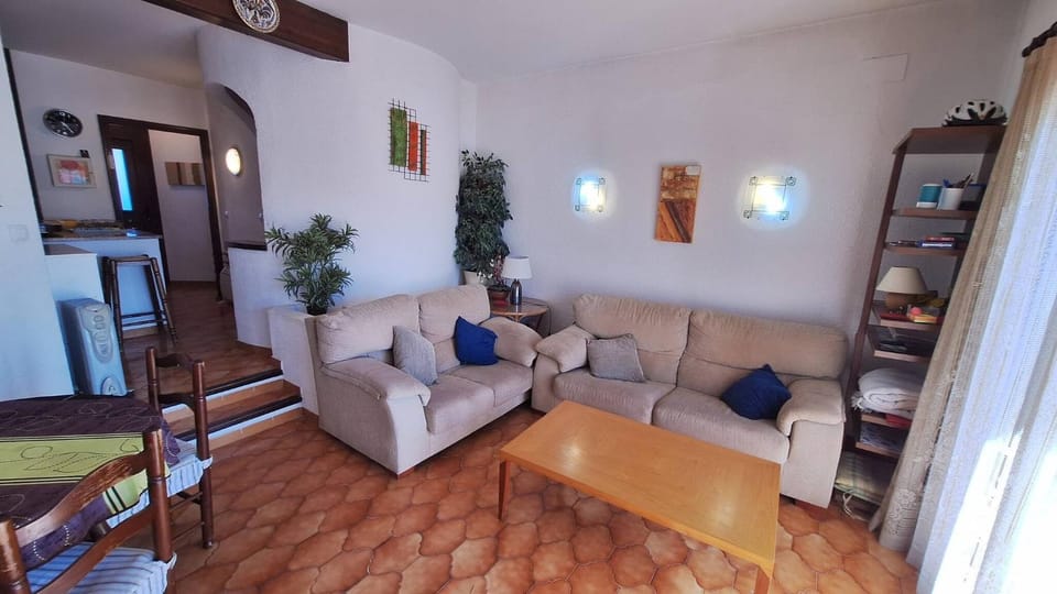 Communal lounge/ TV room, Living room