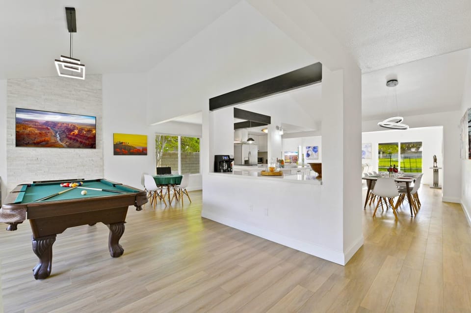 Your Stylish Getaway to Desert Fun and Relaxation House in Indio