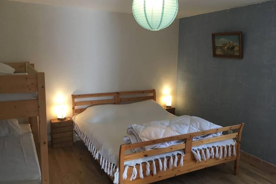 Bed, Bedroom, bunk bed