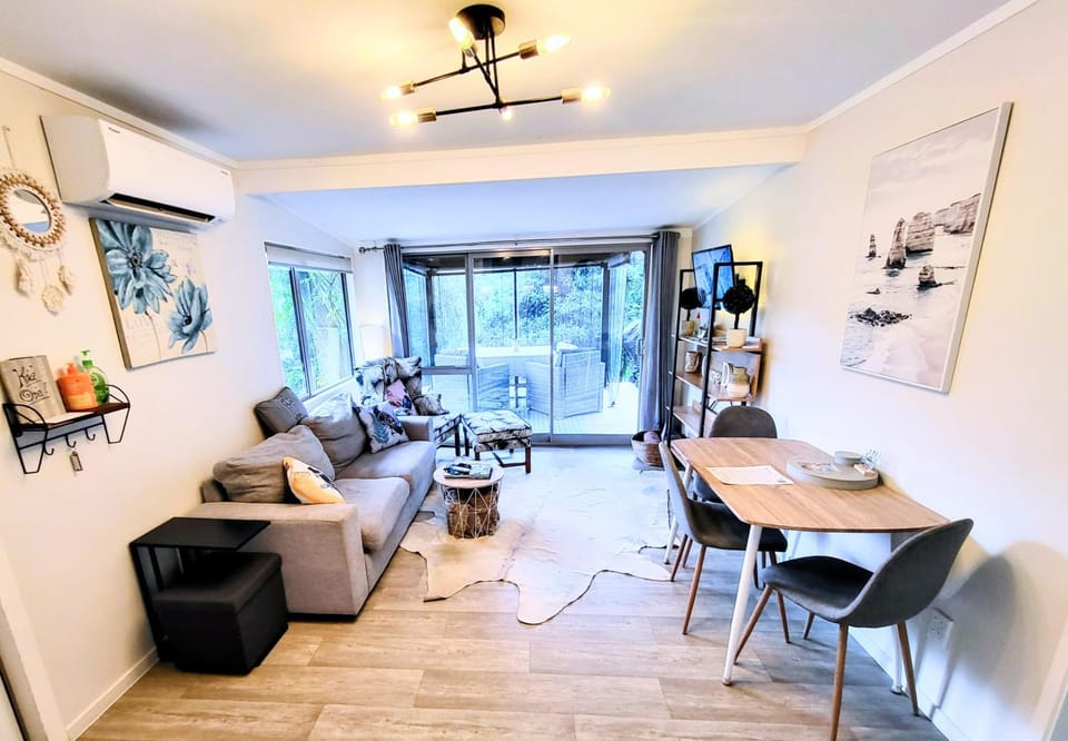Garden Bliss & Bird Sanctuary in Paihia Estuary Apartment in Paihia