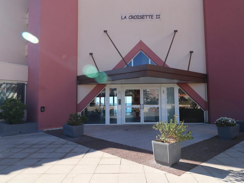 Appartement 2 pièces, 4 pers, vue mer, piscine et parking - FR-1-472A-189 Apartment in Occitanie