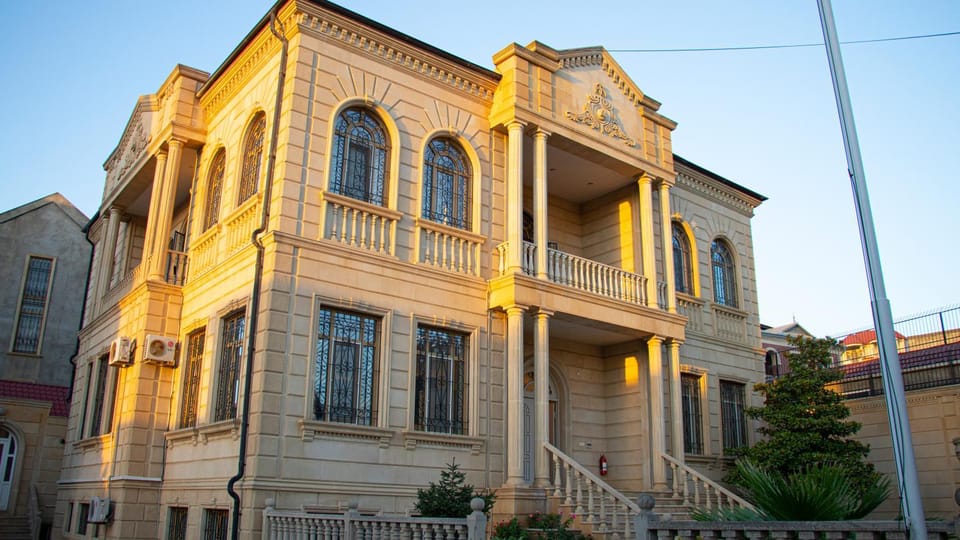 Property building, Day, Landmark view