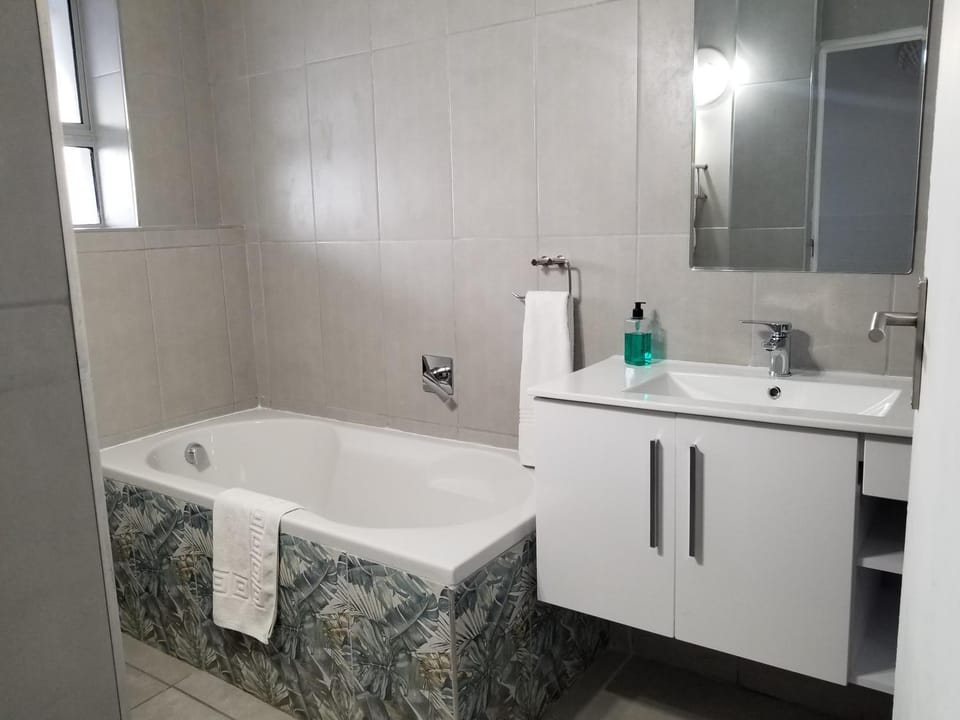 Bathroom, Bath